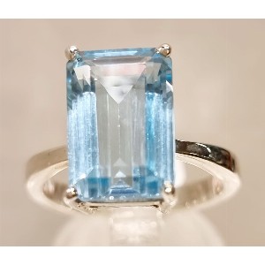Anello Topazio Azzurro