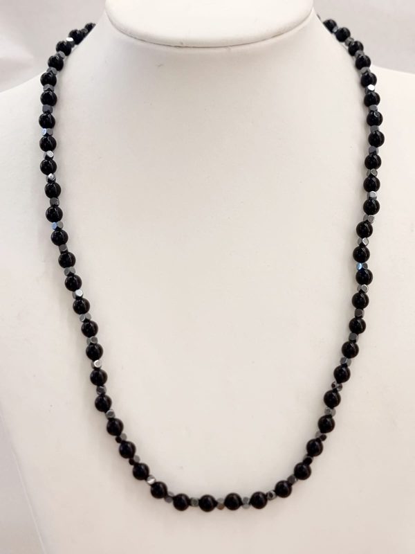 Collana in ossidiana nera
