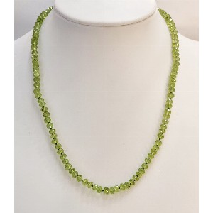Girocollo in peridoto