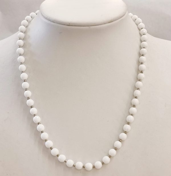 Collana in agata bianca