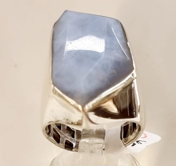 Anello calcedonio