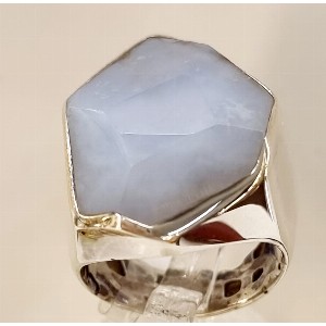Anello calcedonio