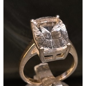 Anello quarzo bianco