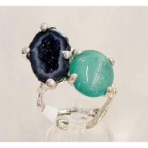 Anello con agata verde e geode di agata