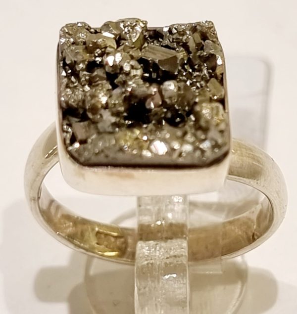 Anello in pirite