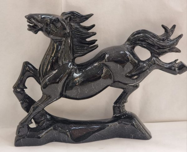 Cavallo in agata nera