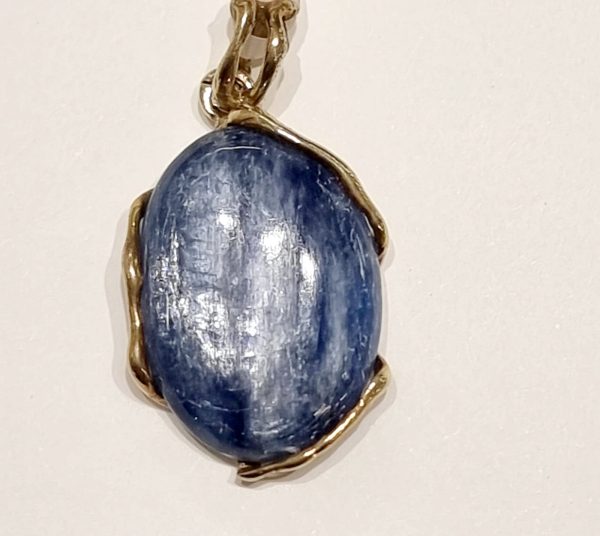 Ciondolo in cianite