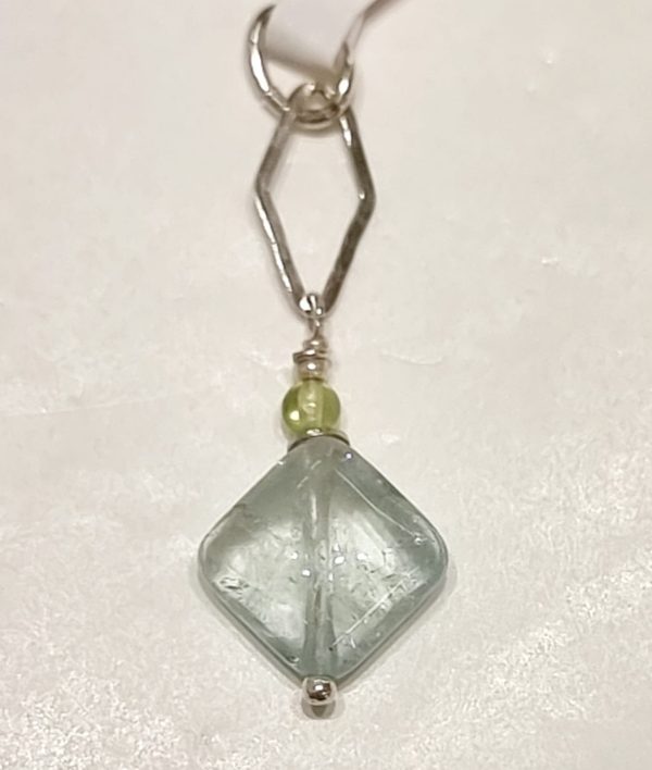 Ciondolo con acquamarina e peridoto