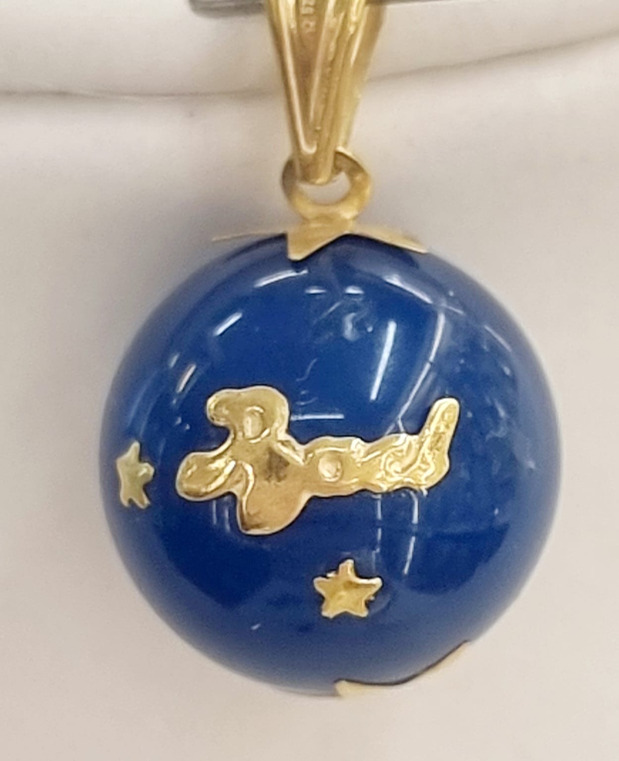 Ciondolo oro 18 kt e agata blu