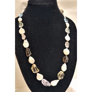 Collana topazio, perle di fiume, ametista e prasiolite