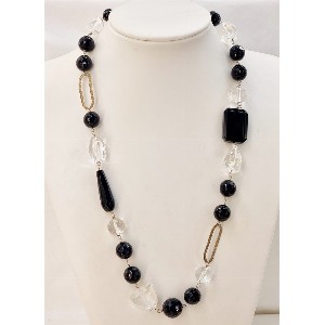 Collana in Agata nera e quarzo bianco