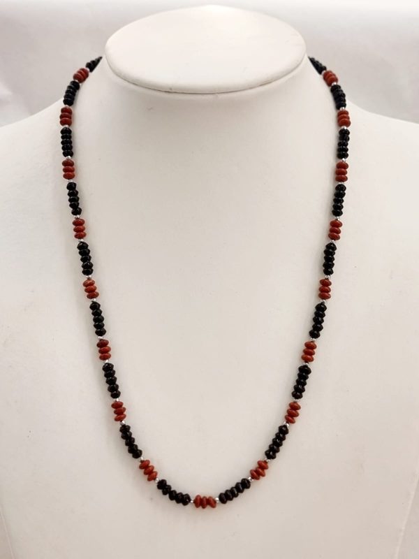 Collana in  ossidiana nera e diaspro rosso