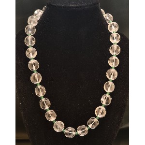Collana in  quarzo bianco