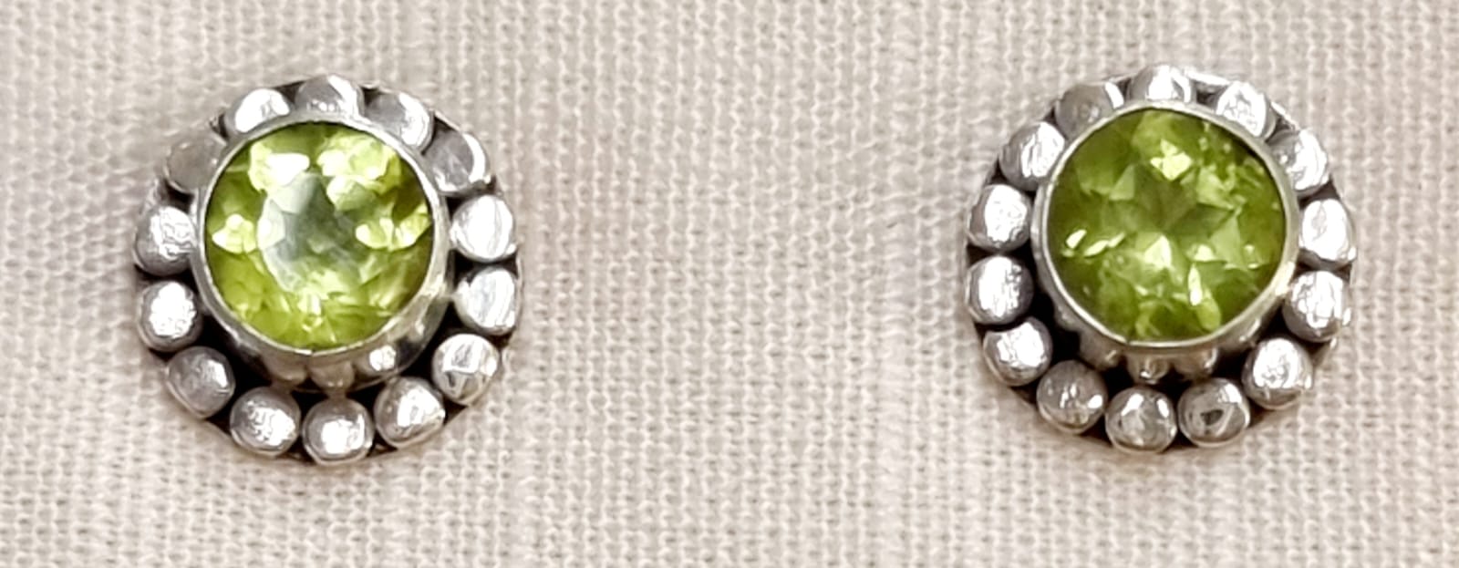 Orecchini argento e peridoto