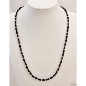 Collana in ossidiana nera