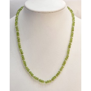 Girocollo in peridoto