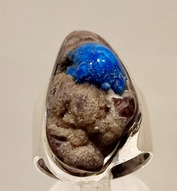 Anello cavaxite