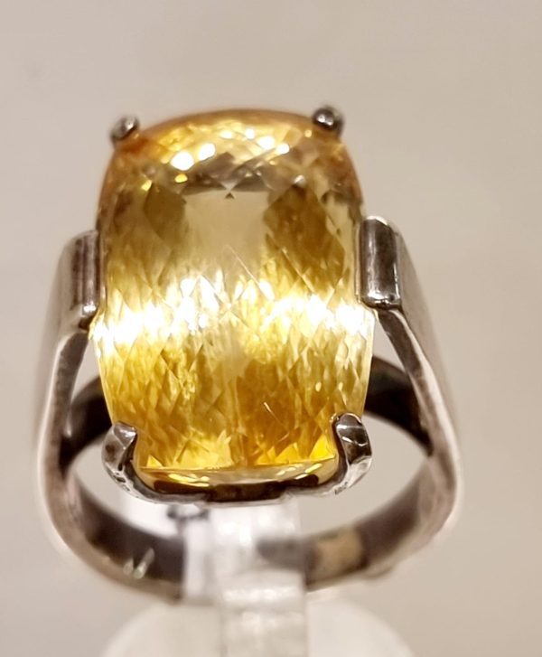 Anello topazio giallo